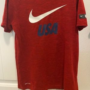 Nike youth small shirt